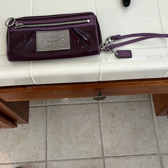 Purple Coach wallet wristlet - Picture 1 of 4